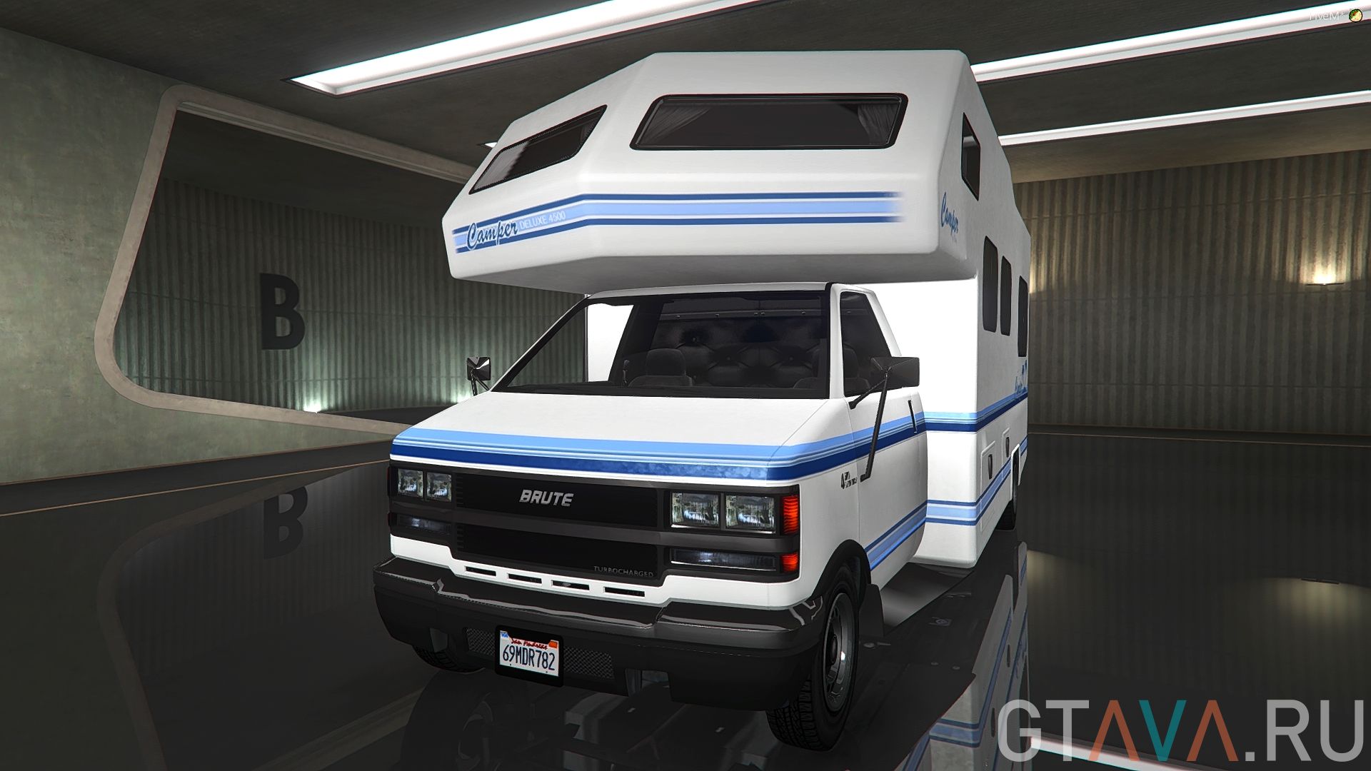 Camper